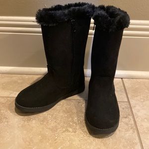 Cat and Jack Boots , girls size 13, black